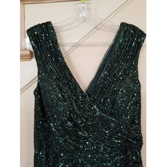 Cinderella Emerald Green Sequin V-Neck Formal Gown 14 - Picture 4 of 6